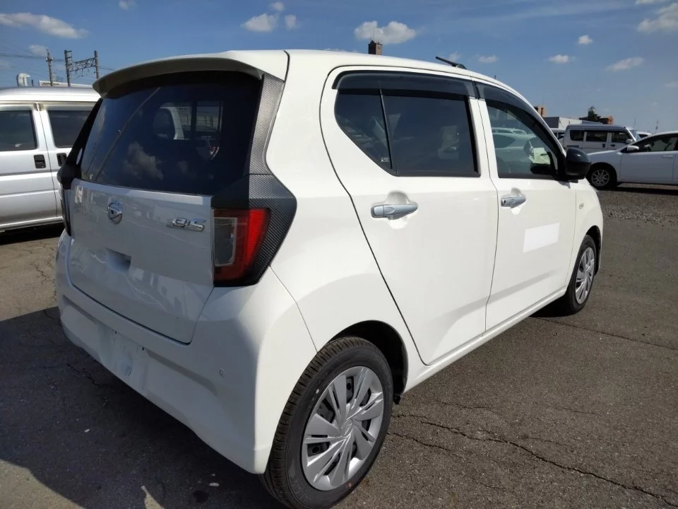 Daihatsu Mira e:S LA350S 2021